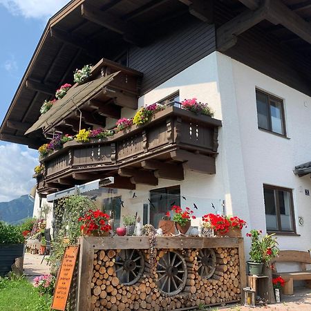 Bergblick Apartment Saalfelden Bagian luar foto