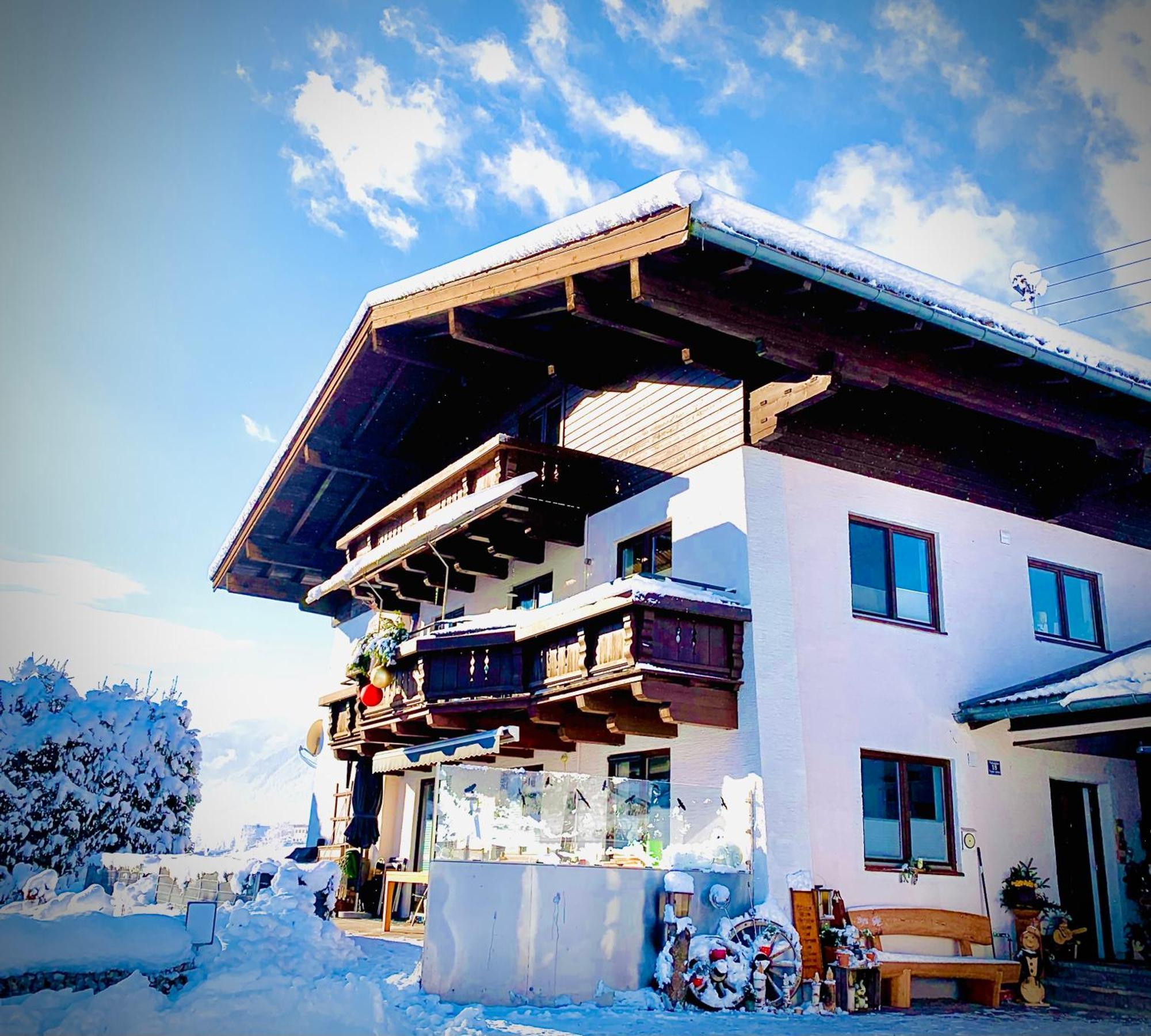 Bergblick Apartment Saalfelden Bagian luar foto