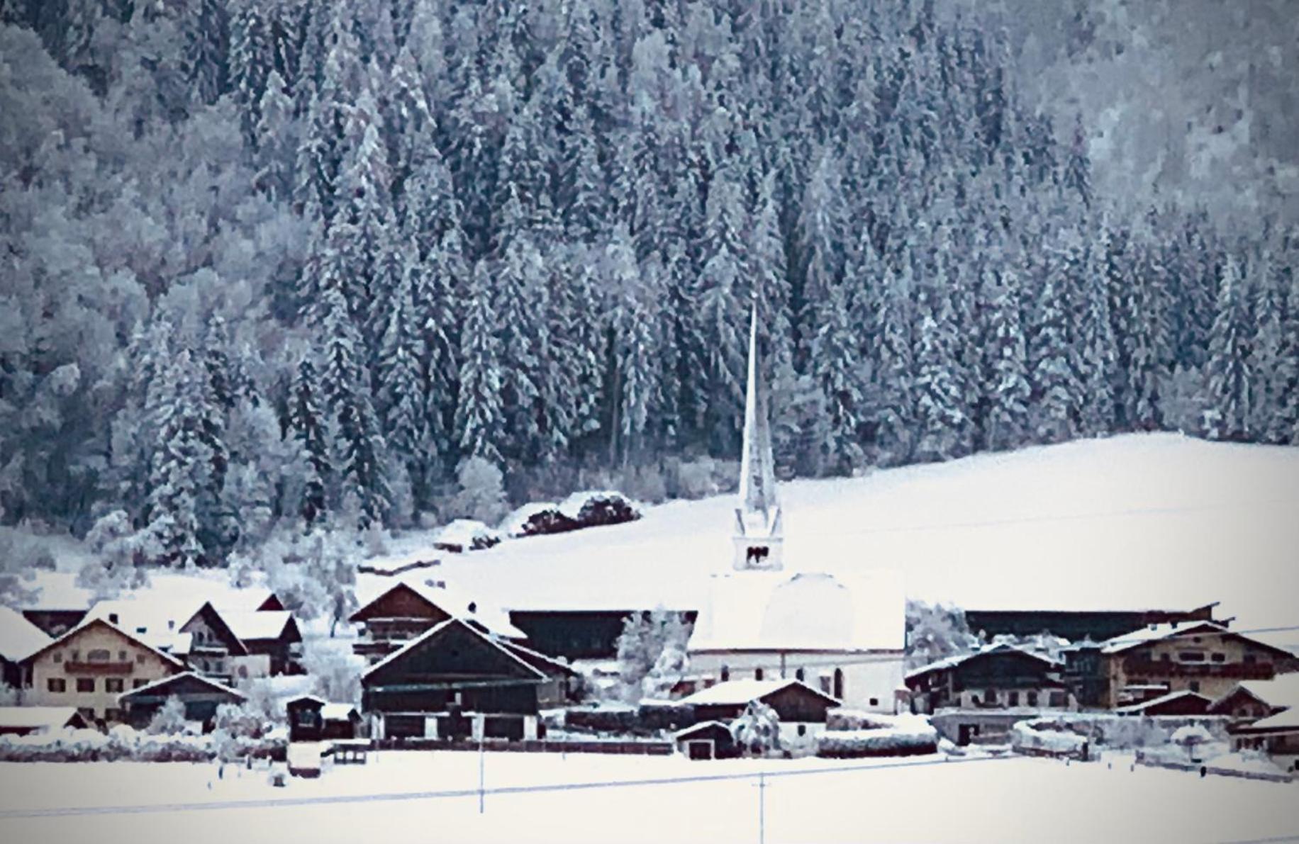Bergblick Apartment Saalfelden Bagian luar foto